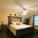 Briarstone Lodge Condo 13B By Eden Crest