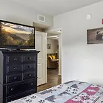 Cl403 Creekside Tranquility