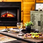 Private! Hot Tub! Parkway 2Min! Petsok! Bbq!