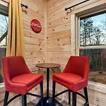 Scenic Views, Game Room, Hot Tub, Fireplace, Bbq