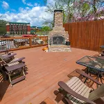 6Br W Outdoor Pool Just 3 Min To Pigeon Forge! Free Attraction Tickets Gameroom Hot Tub