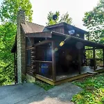 Cozy 2Br Hot Tub Pool Table