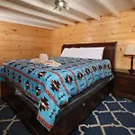 Spacious Creekside 6Br Fire Pit Hot Tub Free Attraction Tickets