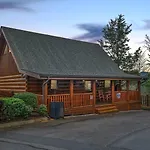 Romantic And Spacious 1Br Gameroom Hot Tub Free Attraction Tickets