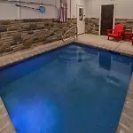 Magnolia Pool Lodge
