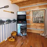 Cozy 2Br Hot Tub Free Attraction Tickets