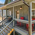 Smokiedoki Lodge