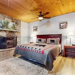 Hillcrest Lodge