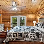 Applewood Manor