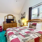 Big Bear Hug Cabin