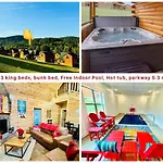 New! Indoor Pool/Ps 5/Hot Tub/Parkway
