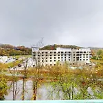 Pigeon Forge Paradise