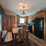 Er13 - Moose Manor Great Location - Close To Town! Cabin