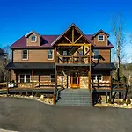 Splashin Mountain Retreat