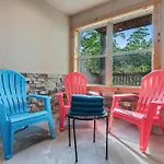 Blackberry Splash Pool Cabin