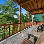 Blackberry Splash Pool Cabin