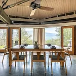 Belltop: Mountaintop Retreat With Best Views In Tn