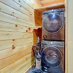 Close To Hiking And Attractions Smoky Mtn Cabin
