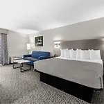 Quality Inn & Suites At Dollywood Lane
