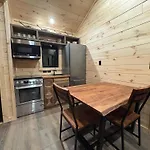 Treelodges By Little Forge Resort