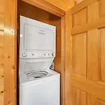 Ern821 - Tranquil Times Cabin