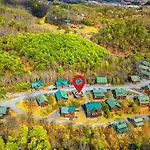 Starry Mountain View- Hot Tub - Pool Table - Prime Location