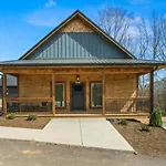 The Charlotte Cabin Hot Tub Fireplace Multicade
