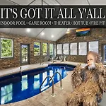 Its Got It All Yall - Pool, Theater, Arcade, Fire Place, Firepit, Hot Tub
