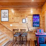 Mountain Creek Lodge