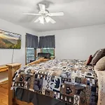 Lucky Charm Is An Inviting 3 Bedroom Retreat Nestled In The Woods Minutes From The Pkwy!