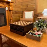 Couples Getaway Cabin Near National Park W Hot Tub