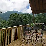 Smoky Mountain Lodging