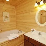 Parkside Resort