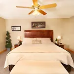 Pinnacle View 7C - Three Bedroom