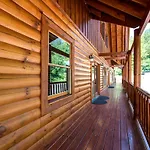 Sherwood Splash Lodge, 11 Bedrooms, Sleeps 52, Theater, Indoor Pool, Free Wifi