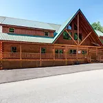 Sherwood Splash Lodge, 11 Bedrooms, Sleeps 52, Theater, Indoor Pool, Free Wifi