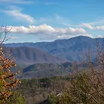 Mountaintop Hideaway
