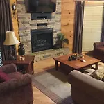 2 Swimming Pools Free Mini Golf Honey Bear Mtn Cabin - Hot Tub - Pool Table