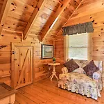 Pigeon Forge Family Cabin With Resort Pool And Hot Tub