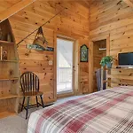 Wilderness Theater And Lodge, 3 Bedrooms, Sleeps 10, Game Room, Hot Tub
