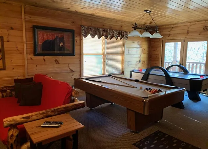5 O\' Clock Somewhere Cabin