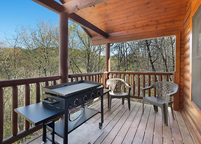Private Smoky Mtn Log Home With 2 Decks And Hot Tub!