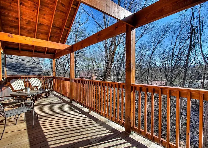 Prime Location & Loaded For Family Fun