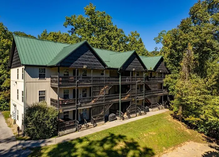 Briarstone Lodge Condo 13E By Eden Crest