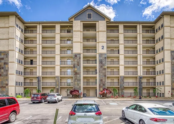 Luxurious Renovated, Pool, Basketball, Playground
