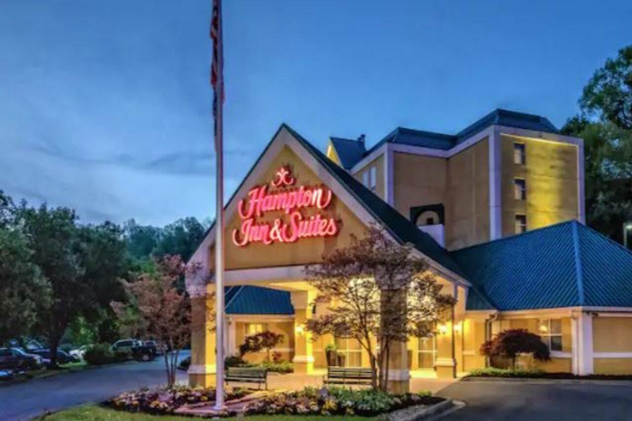 Hotel Hampton & On The Parkway 3*