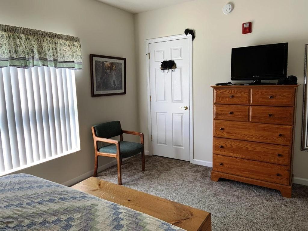 Whispering Pines 524 * Pigeon Forge