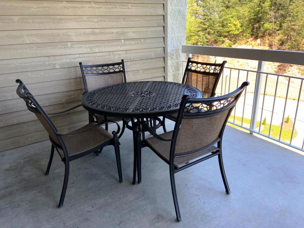 Whispering Pines 114