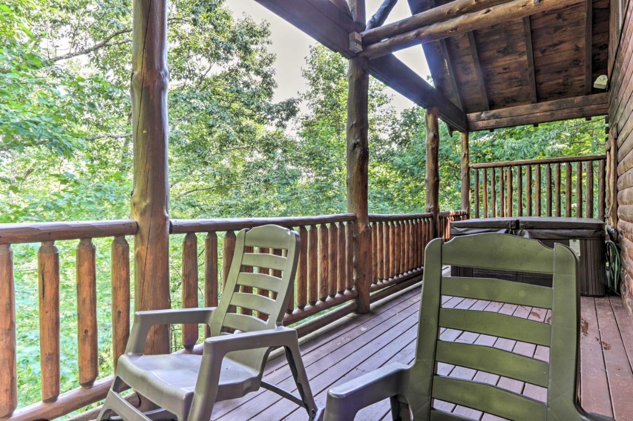 Sky Harbor Sevierville With Hot Tub And Deck! * Pigeon Forge