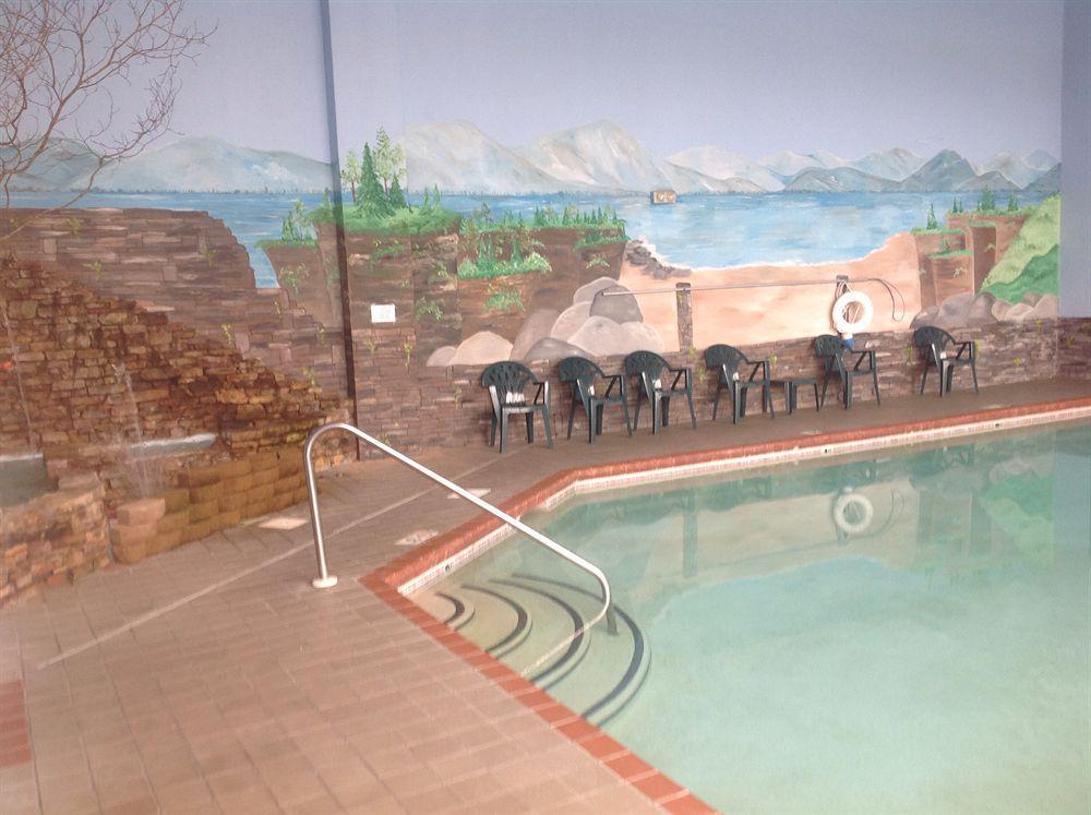 Hotel Baymont By Wyndham Near Island Drive 3*